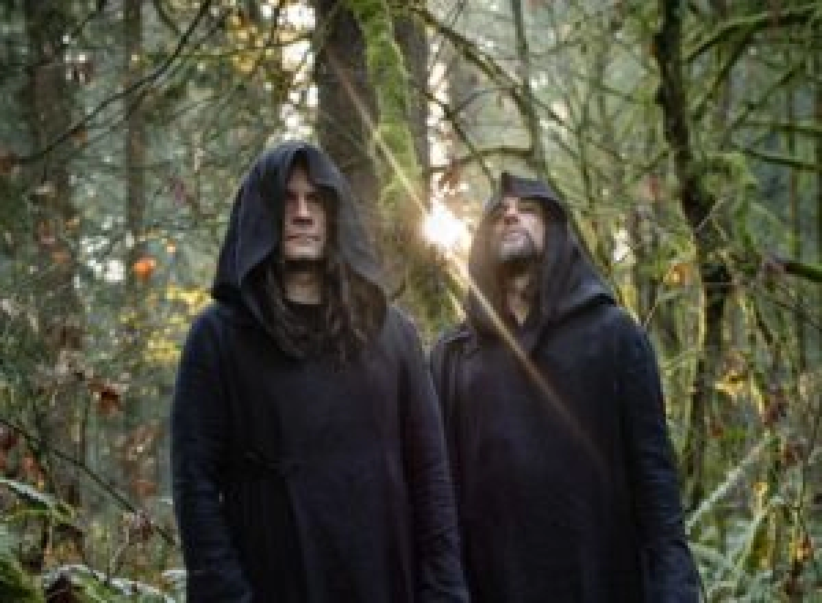 SUNN O)))